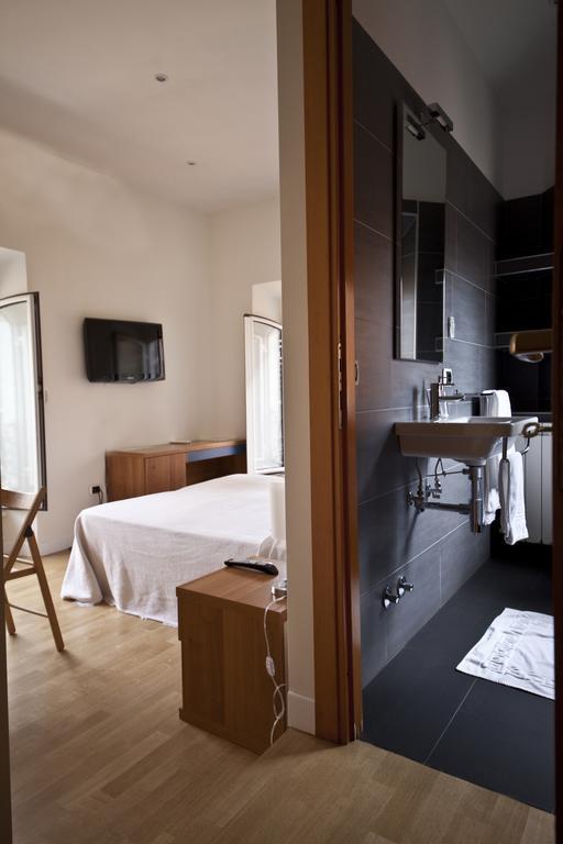 Tourist House B&B Rome Room photo